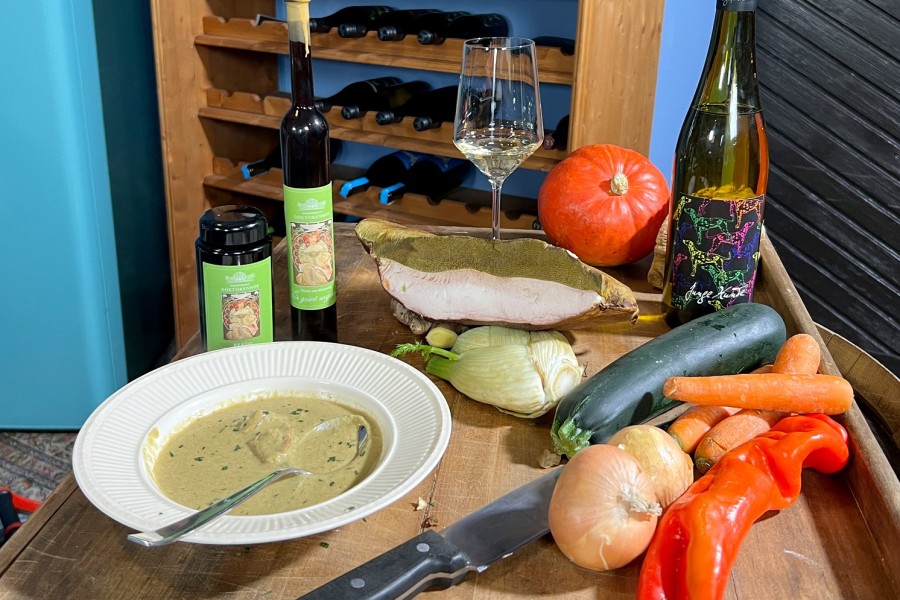 Steinpilzsuppe, verfeinert mit Es gr&uuml;nt so gr&uuml;n Essig