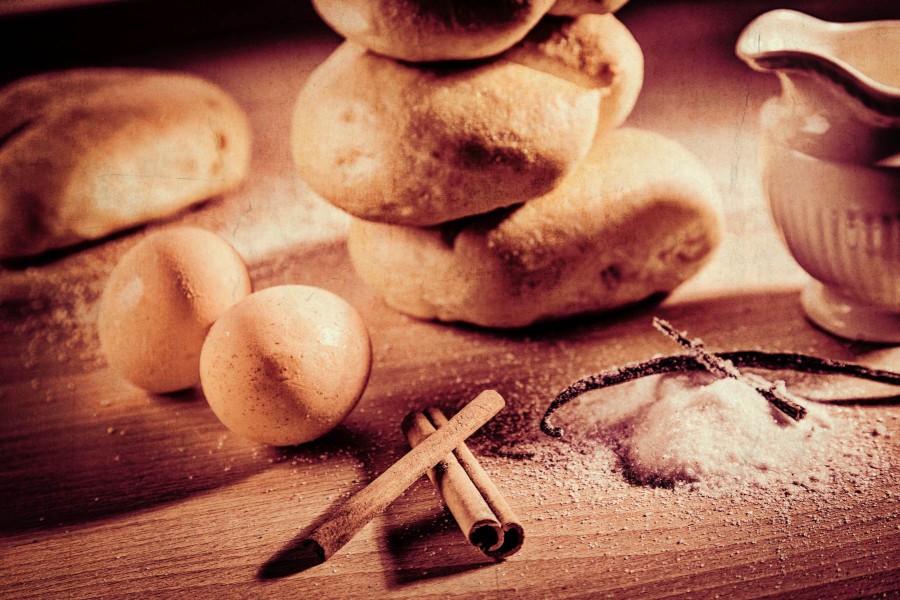 Rostige Ritter mit Weinsoße und Essenzia der Liebe